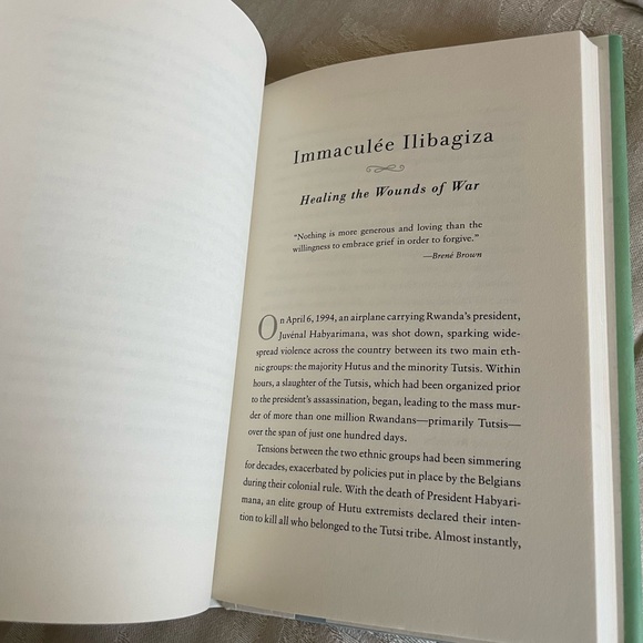 NEW "The Gift of Forgiveness" by
Katherine
Schwarzenegger
Pratt Hardcover - Picture 4 of 4